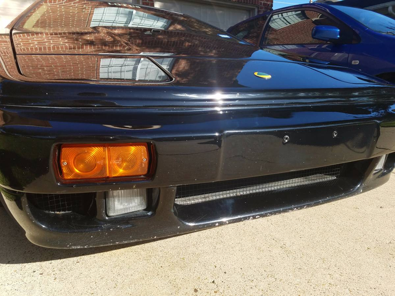 Illustration for article titled For $17,000, Is This 1993.5 Lotus Esprit SE The Cheapest Way To Become An Exotic Dancer?